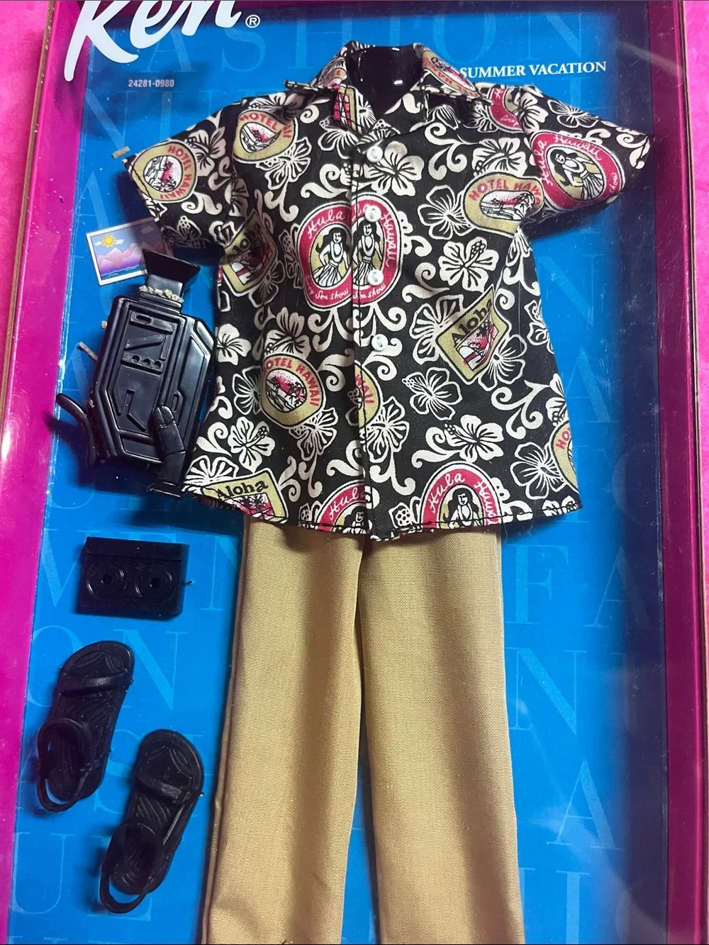 1999 Barbie Ken Fashion Avenue Summer Vacation outfit NRFB Super Rare Complete